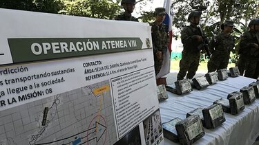 Senafront intercepta a mochileros; se incautan de droga y armas de fuego