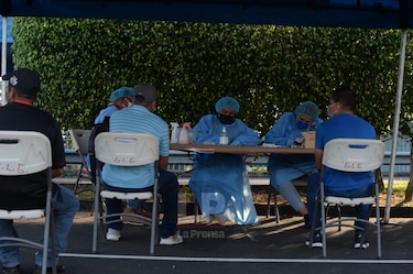 Minsa reporta 15 nuevas defunciones por coronavirus, 14 no tenían el esquema completo de vacunación