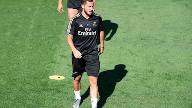 Hazard se lleva el premio a mejor jugador de la pasada Europa League