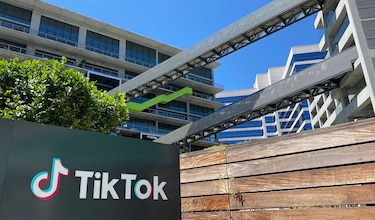Donald Trump firma un decreto que obliga a ByteDance a escindirse de TikTok