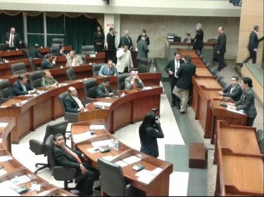 Pleno reanuda actividades; presentan proyecto que deroga los cambios fiscales