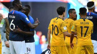 Francia vence 2-1 a Australia en el debut del VAR