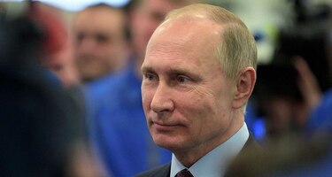 Presidente Vladimir Putin anuncia retirada parcial de sus tropas de Siria