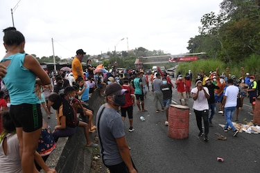 Cierre de calles en varios puntos de la capital, Panamá Oeste y Colón. ‘Queremos bonos. De aquí no nos vamos a mover’