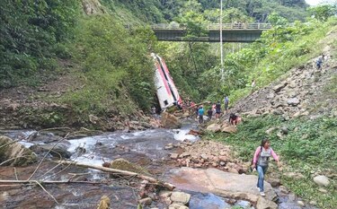 Accidente de autobús deja nueve muertos y 16 heridos en Amazonia de Ecuador