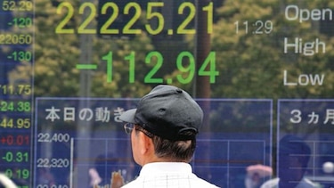 China trata de contener las turbulencias de los mercados