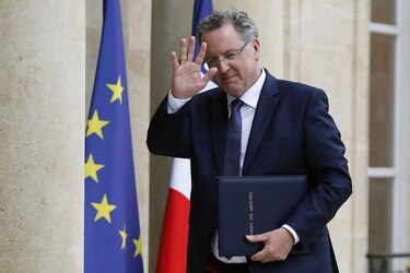 La justicia francesa abre una investigación contra un ministro de Emmanuel Macron