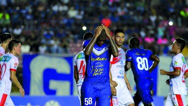 Miguel Lloyd salvó al Árabe Unido