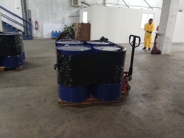 Fiscalía de Drogas ubica 140 tanques de precursores químicos para la elaboración de cocaína