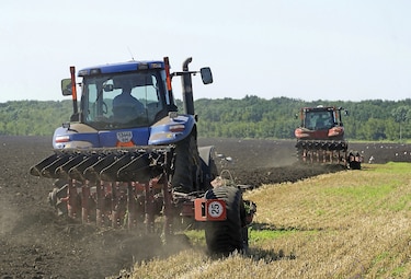Gobierno argentino decreta aumento de impuesto al agro