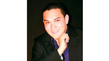 Tenor panameño, de gira a Europa