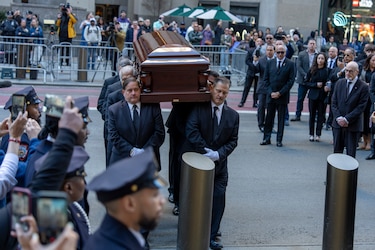 Nueva York rinde último homenaje al salsero Willie Colón