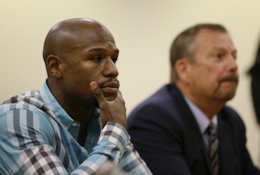 Mayweather: Video de marihuana y mujeres era una simulación
