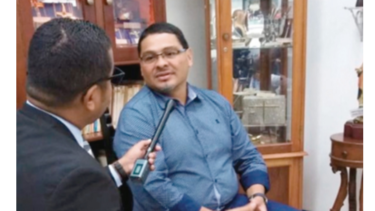 Saúl Méndez, penúltimo candidato en dirigirse a estudiantes de la USMA