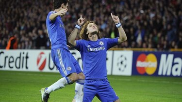 David Luiz se retira lesionado del clásico francés