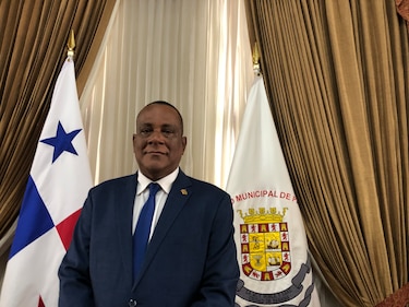 Rogelio Saldívar toma las riendas de Calidonia; ¿dónde está Ashby?
