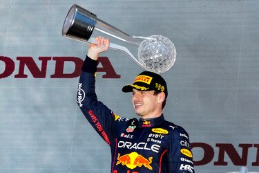 Verstappen ansía ver la última batalla entre Leclerc y Pérez