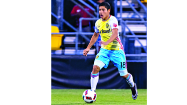 Columbus Crew firma al panameño Martínez
