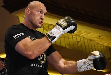 Tyson Fury cree que Anthony Joshua está 'acabado'