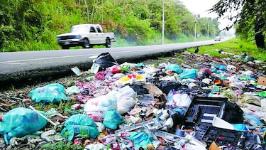 Convierten la Panamericana en pequeños vertederos