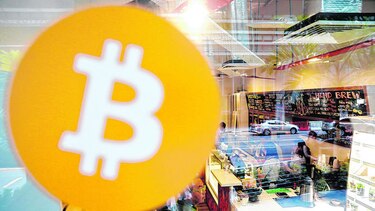 Burbuja financiera envuelve al bitcóin