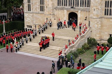 Los restos de Isabel II ya están en la capilla del castillo de Windsor