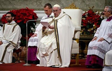Papa Francisco denuncia una humanidad ‘insaciable de poder y dinero’