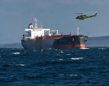 Panamá niega que petrolero interceptado por EU en el océano Índico tenga bandera del país