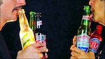 Mangos y botellas que transportan melodías