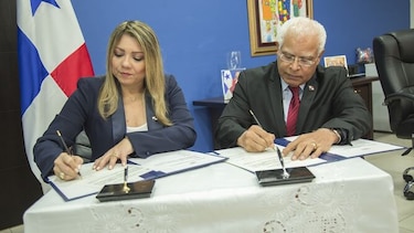 Moisés Veliz es juramentado y asume el cargo como director del Inadeh