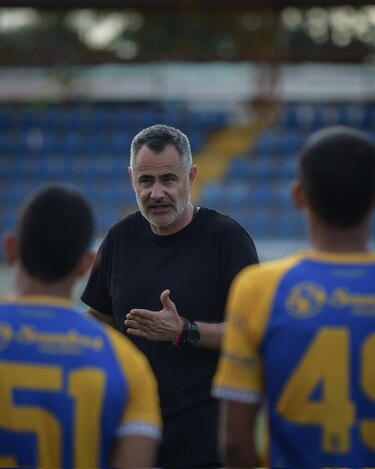 Calleja llega con nuevos planes para el Herrera FC