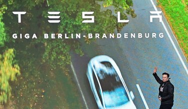Elon Musk vendió 1,100 millones de dólares de acciones de Tesla