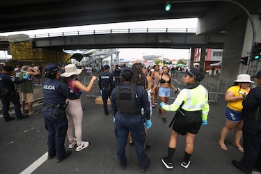 Cinta métrica, cortauñas, desodorantes y deudores de pensión: lo insólito en los controles de Carnaval