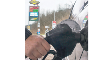 Ecuador establece precio de gasolina según mercado global