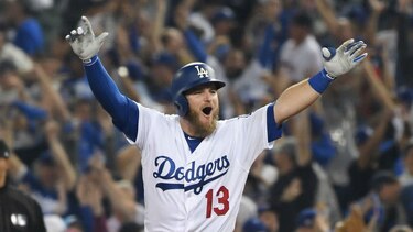 Dodgers vence a los Medias Rojas en el juego más largo de la historia