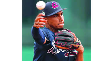 Camargo reaparece y pega par de ‘hits’