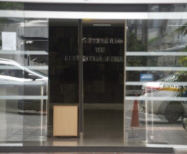 $1,369.8 millones: gasto en intereses de la deuda