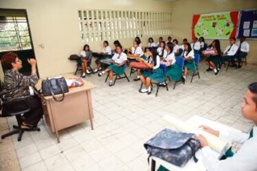 Docentes huelguistas no tendrán vacaciones