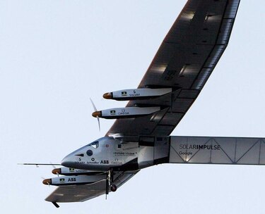 Avión Solar Impulse 2 reanuda vuelta al mundo sin usar combustible