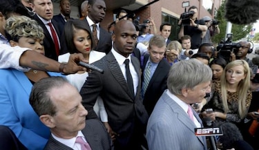 NFL: Juicio de Adrian Peterson será en diciembre