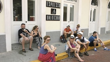 Llegan más turistas chinos y menos venezolanos a Panamá