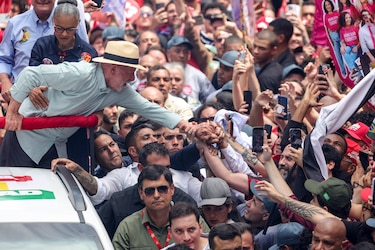 ‘El último baile’: Lula cierra su campaña en São Paulo ante una multitud vestida de rojo