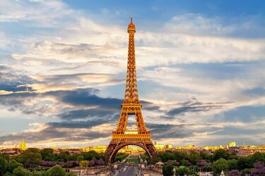La icónica Torre Eiffel apagará sus luces en homenaje a la reina Isabel II