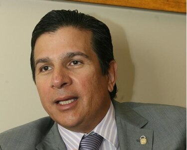 Diputado Varela: Arias y sus aliados están abusando de los recursos estatales