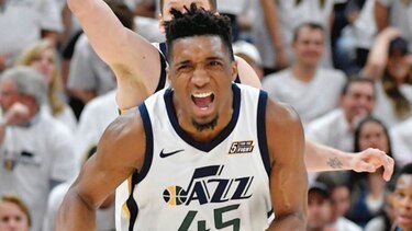 Mitchell anota 33 puntos y los Jazz aplastan al Thunder