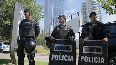 Detienen a 11 presuntos narcotraficantes en Uruguay