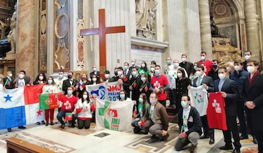 Panamá entrega a Portugal los símbolos de la JMJ