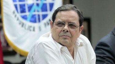 Admiten querella contra Cucalón