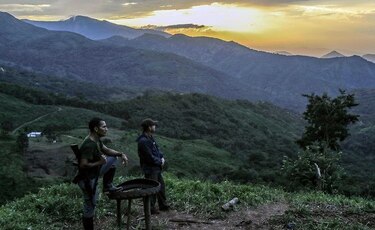 FARC denuncian presencia 'paramilitar' en zona de Colombia donde se concentrarán