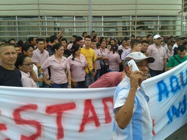 Cierran la frontera tico-panameña; exigen presencia de cancilleres